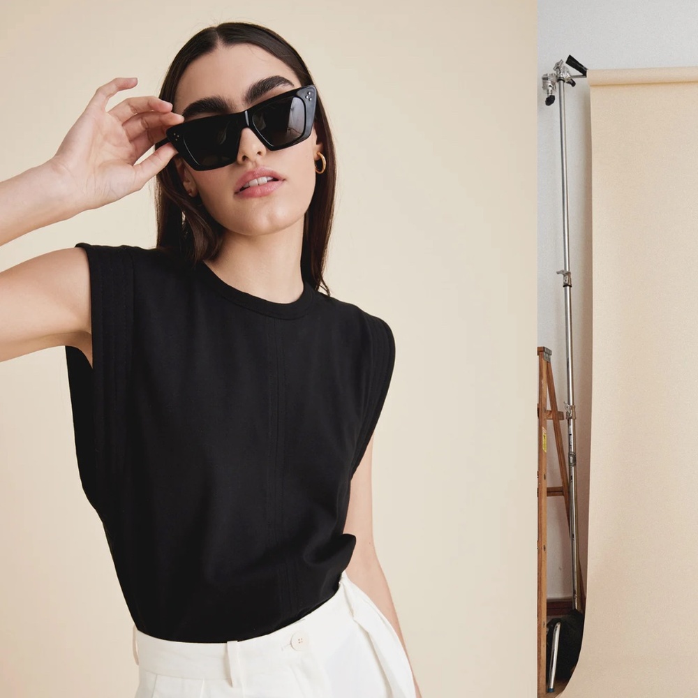soldout.nyc - The Gimme That Shoulder Tee in Black 🕶️